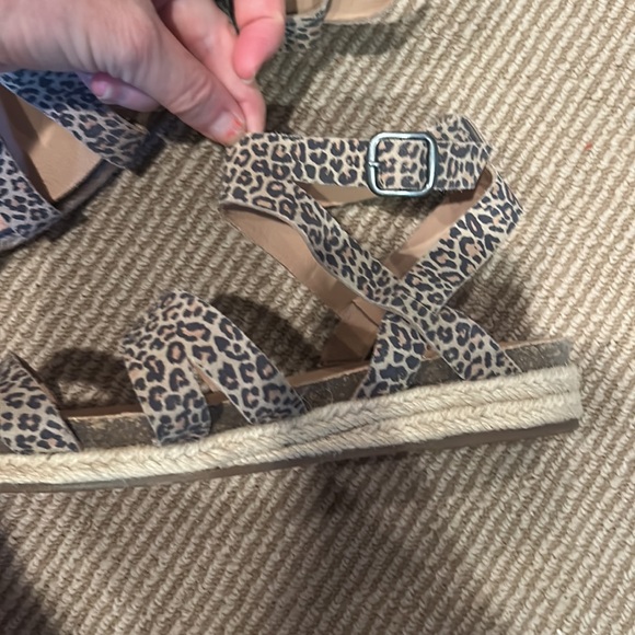 NEW LUCKY glaina Leopard Print Women's strappy Sandals size 9.5 - Picture 8 of 12